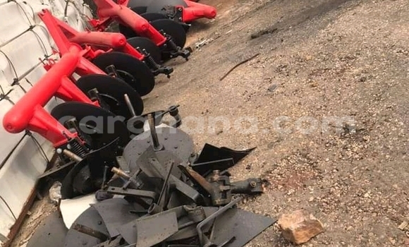 Ra Àlòkù Mahindra CL Miiran Ọkọ̀ in Accra ni Greater Accra Ra Àlòkù Mahindra CL Miiran Ọkọ̀ in Accra ni Greater Accra