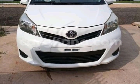 Buy Used Toyota Yaris White Car in Accra in Greater Accra Buy Used Toyota Yaris White Car in Accra in Greater Accra
