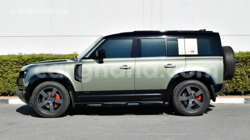 Big with watermark land rover defender ashanti import dubai 39427