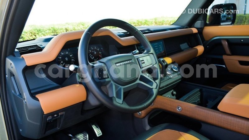 Big with watermark land rover defender ashanti import dubai 39427