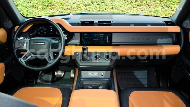 Big with watermark land rover defender ashanti import dubai 39427