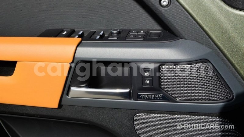 Big with watermark land rover defender ashanti import dubai 39427