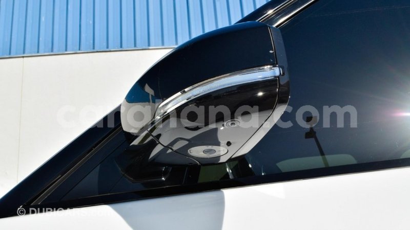 Big with watermark land rover range rover ashanti import dubai 39428