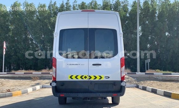 Ra Imported Ford Club Wagon funfun Ọkọ̀ in Import - Dubai ni Ashanti Ra Imported Ford Club Wagon funfun Ọkọ̀ in Import - Dubai ni Ashanti