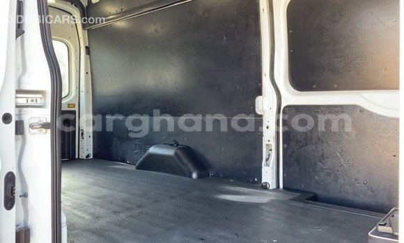 Ra Imported Ford Club Wagon funfun Ọkọ̀ in Import - Dubai ni Ashanti Ra Imported Ford Club Wagon funfun Ọkọ̀ in Import - Dubai ni Ashanti