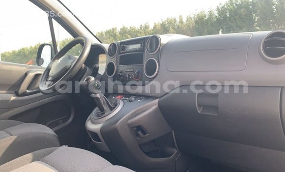 Ra Imported Peugeot Partner funfun Ọkọ̀ in Import - Dubai ni Ashanti Ra Imported Peugeot Partner funfun Ọkọ̀ in Import - Dubai ni Ashanti