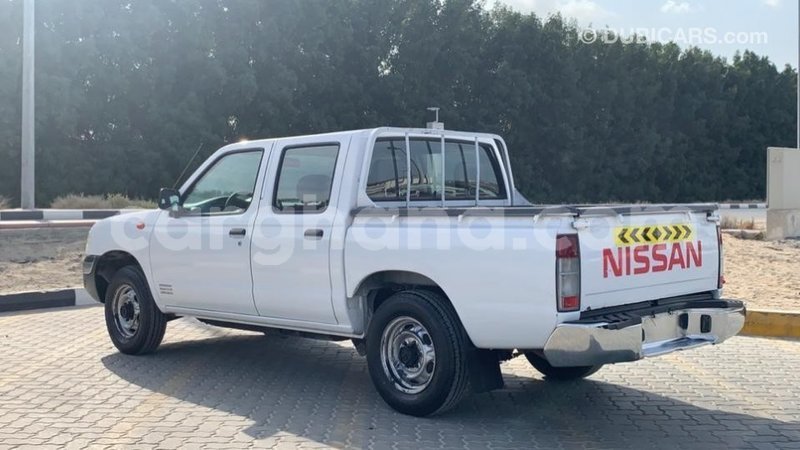 Big with watermark nissan pickup ashanti import dubai 39434