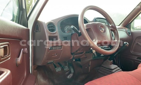 Ra Imported Nissan Pickup funfun Ọkọ̀ in Import - Dubai ni Ashanti Ra Imported Nissan Pickup funfun Ọkọ̀ in Import - Dubai ni Ashanti