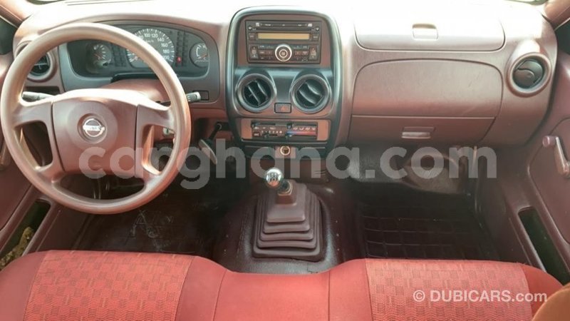 Big with watermark nissan pickup ashanti import dubai 39434