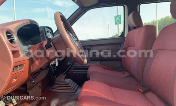 Ra Imported Nissan Pickup funfun Ọkọ̀ in Import - Dubai ni Ashanti Ra Imported Nissan Pickup funfun Ọkọ̀ in Import - Dubai ni Ashanti