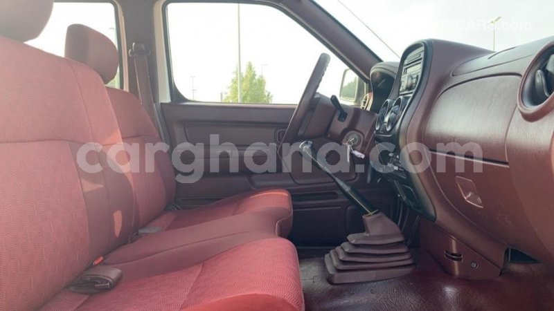 Big with watermark nissan pickup ashanti import dubai 39434