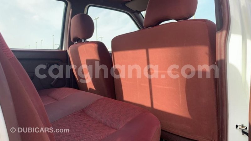 Big with watermark nissan pickup ashanti import dubai 39434