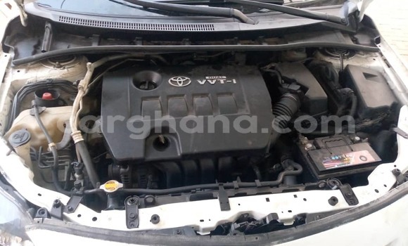 Ra Àlòkù Toyota Corolla funfun Ọkọ̀ in Accra ni Greater Accra Ra Àlòkù Toyota Corolla funfun Ọkọ̀ in Accra ni Greater Accra