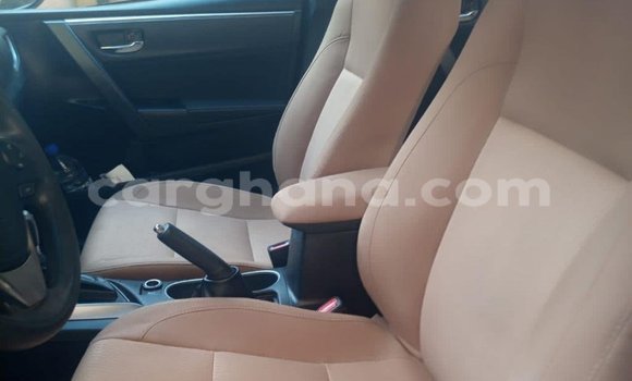 Ra Àlòkù Toyota Corolla Silver Ọkọ̀ in Sekondi–Takoradi Metropolitan ni Oorun Ra Àlòkù Toyota Corolla Silver Ọkọ̀ in Sekondi–Takoradi Metropolitan ni Oorun