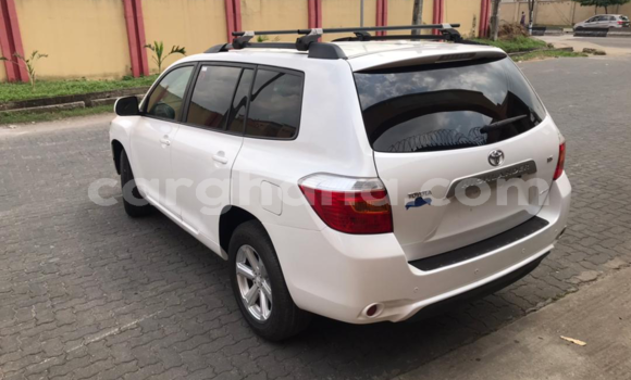 Buy Used Toyota Highlander White Car in Tema in Greater Accra Buy Used Toyota Highlander White Car in Tema in Greater Accra