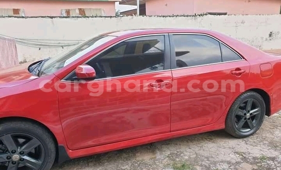 Ra Àlòkù Toyota Camry Red Ọkọ̀ in Berekum ni Brong-Ahafo Ra Àlòkù Toyota Camry Red Ọkọ̀ in Berekum ni Brong-Ahafo