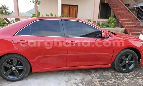 Ra Àlòkù Toyota Camry Red Ọkọ̀ in Berekum ni Brong-Ahafo Ra Àlòkù Toyota Camry Red Ọkọ̀ in Berekum ni Brong-Ahafo