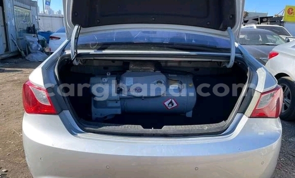 Ra Àlòkù Hyundai Elantra Silver Ọkọ̀ in Berekum ni Brong-Ahafo Ra Àlòkù Hyundai Elantra Silver Ọkọ̀ in Berekum ni Brong-Ahafo