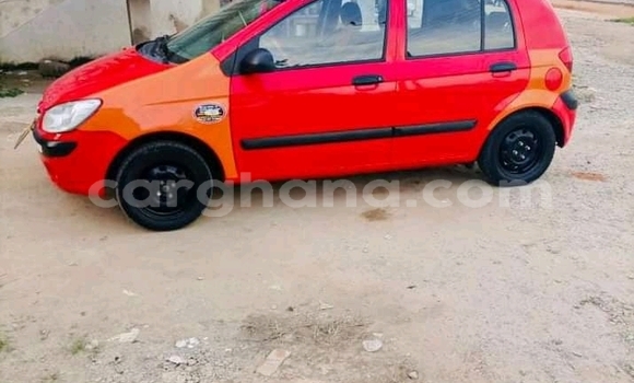 Ra Àlòkù Hyundai Verna Red Ọkọ̀ in Berekum ni Brong-Ahafo