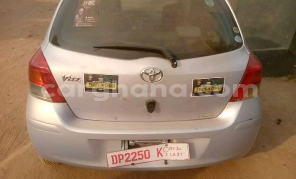 Ra Àlòkù Toyota Vitz Silver Ọkọ̀ in Berekum ni Brong-Ahafo Ra Àlòkù Toyota Vitz Silver Ọkọ̀ in Berekum ni Brong-Ahafo