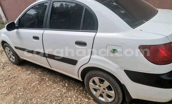 Ra Àlòkù Kia Picanto funfun Ọkọ̀ in Berekum ni Brong-Ahafo Ra Àlòkù Kia Picanto funfun Ọkọ̀ in Berekum ni Brong-Ahafo