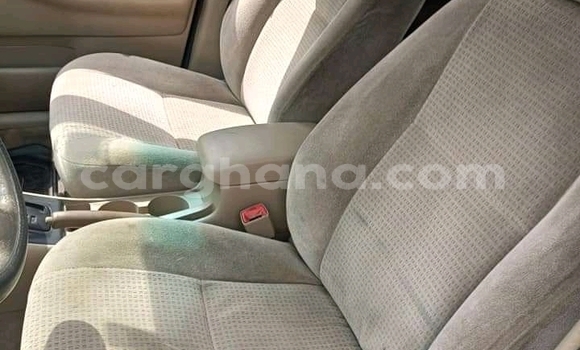 Ra Àlòkù Toyota Corolla funfun Ọkọ̀ in Berekum ni Brong-Ahafo Ra Àlòkù Toyota Corolla funfun Ọkọ̀ in Berekum ni Brong-Ahafo