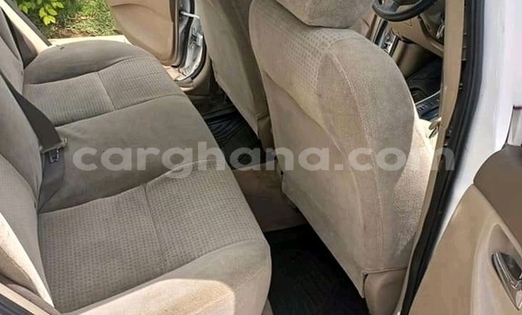 Ra Àlòkù Toyota Corolla funfun Ọkọ̀ in Berekum ni Brong-Ahafo Ra Àlòkù Toyota Corolla funfun Ọkọ̀ in Berekum ni Brong-Ahafo