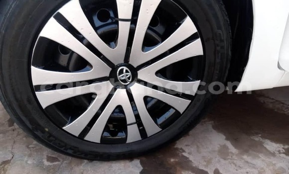 Ra Àlòkù Toyota Yaris funfun Ọkọ̀ in Sekondi–Takoradi Metropolitan ni Oorun Ra Àlòkù Toyota Yaris funfun Ọkọ̀ in Sekondi–Takoradi Metropolitan ni Oorun