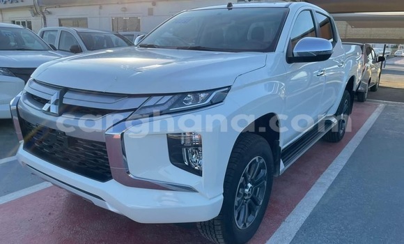 Buy Import Mitsubishi L300 White Car in Sekondi–Takoradi Metropolitan in Western Buy Import Mitsubishi L300 White Car in Sekondi–Takoradi Metropolitan in Western
