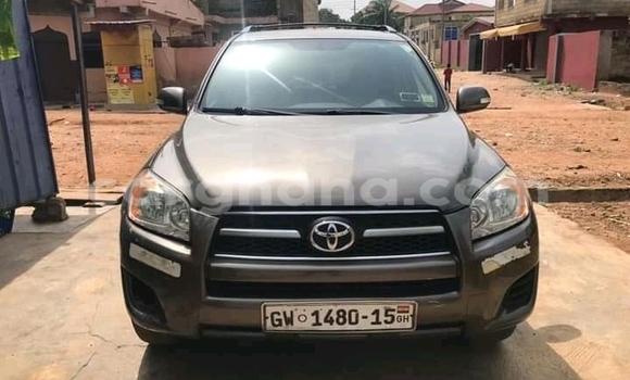 Ra Àlòkù Toyota RAV4 Miiran Ọkọ̀ in Accra ni Greater Accra Ra Àlòkù Toyota RAV4 Miiran Ọkọ̀ in Accra ni Greater Accra