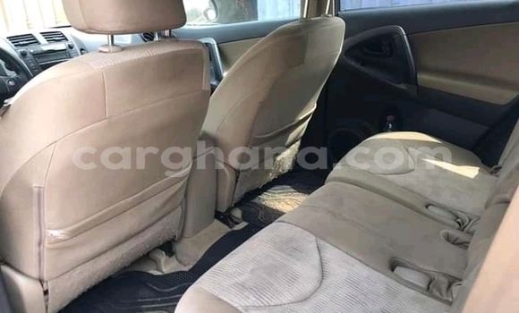 Ra Àlòkù Toyota RAV4 Miiran Ọkọ̀ in Accra ni Greater Accra Ra Àlòkù Toyota RAV4 Miiran Ọkọ̀ in Accra ni Greater Accra