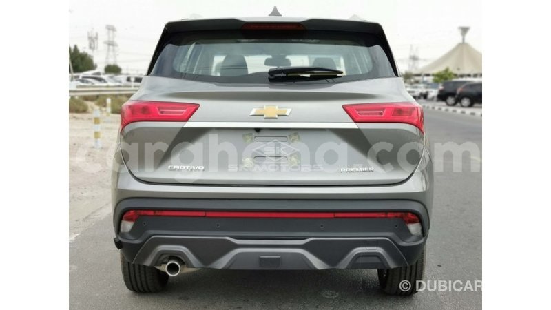 Big with watermark chevrolet captiva ashanti import dubai 39558