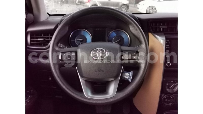 Big with watermark toyota fortuner ashanti import dubai 39564