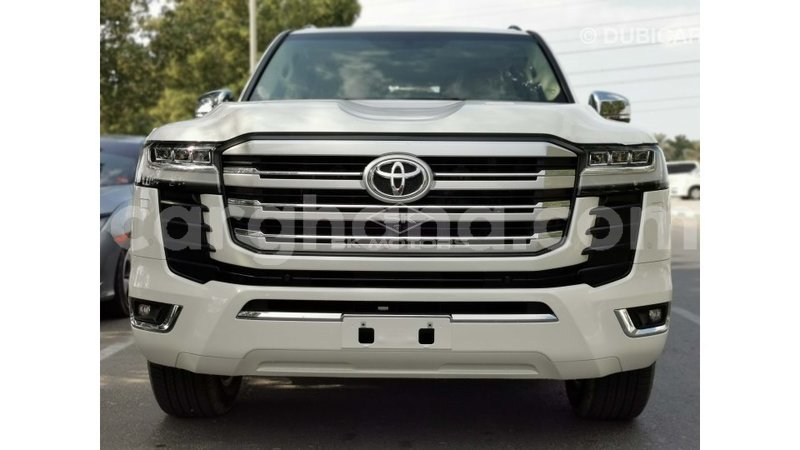 Big with watermark toyota land cruiser ashanti import dubai 39566