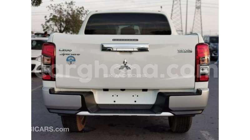 Big with watermark mitsubishi l200 ashanti import dubai 39569