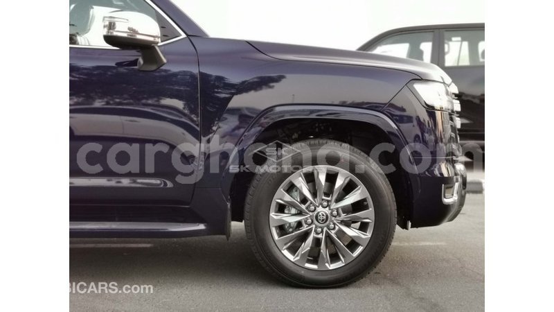 Big with watermark toyota land cruiser ashanti import dubai 39572