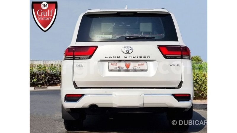 Big with watermark toyota land cruiser ashanti import dubai 39587