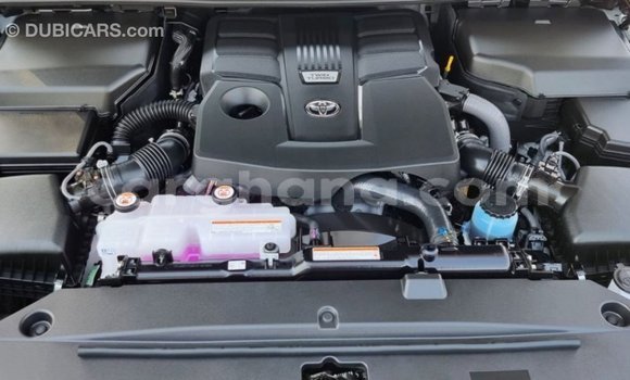 Ra Imported Toyota Land Cruiser funfun Ọkọ̀ in Import - Dubai ni Ashanti Ra Imported Toyota Land Cruiser funfun Ọkọ̀ in Import - Dubai ni Ashanti