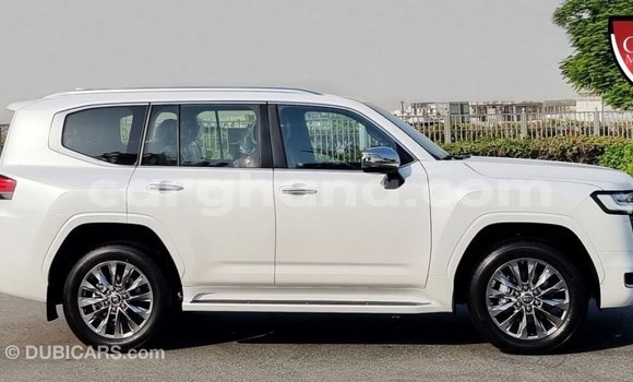Buy Import Toyota Land Cruiser White Car in Import - Dubai in Ashanti Buy Import Toyota Land Cruiser White Car in Import - Dubai in Ashanti