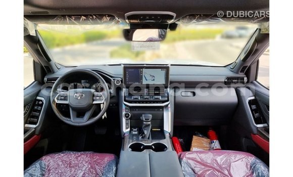 Buy Import Toyota Land Cruiser White Car in Import - Dubai in Ashanti Buy Import Toyota Land Cruiser White Car in Import - Dubai in Ashanti