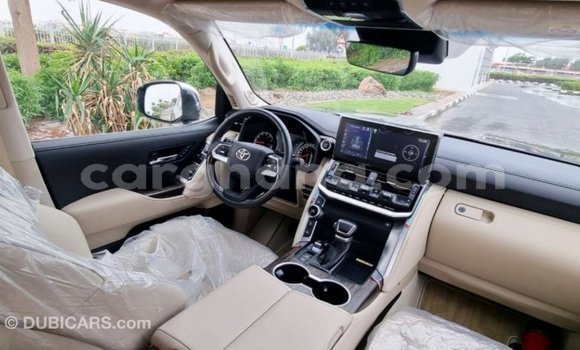 Ra Imported Toyota Land Cruiser Blue Ọkọ̀ in Import - Dubai ni Ashanti Ra Imported Toyota Land Cruiser Blue Ọkọ̀ in Import - Dubai ni Ashanti