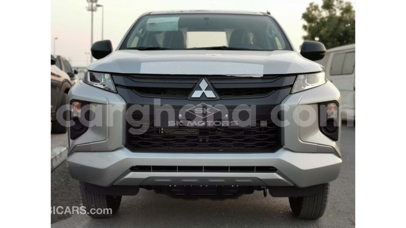 Big with watermark mitsubishi l200 ashanti import dubai 39590