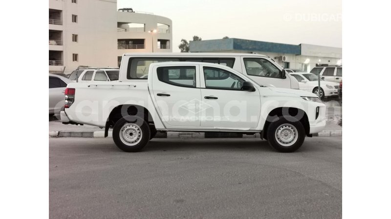 Big with watermark mitsubishi l200 ashanti import dubai 39591