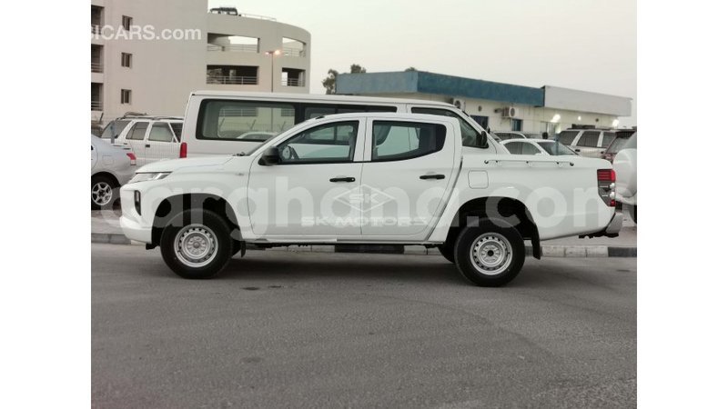 Big with watermark mitsubishi l200 ashanti import dubai 39591