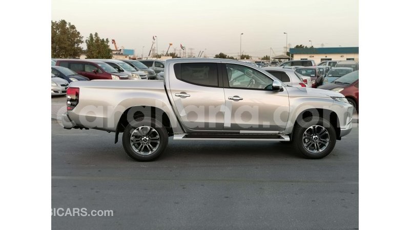 Big with watermark mitsubishi l200 ashanti import dubai 39593