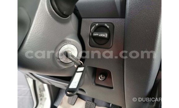 Ra Imported Toyota Land Cruiser funfun Ọkọ̀ in Import - Dubai ni Ashanti Ra Imported Toyota Land Cruiser funfun Ọkọ̀ in Import - Dubai ni Ashanti