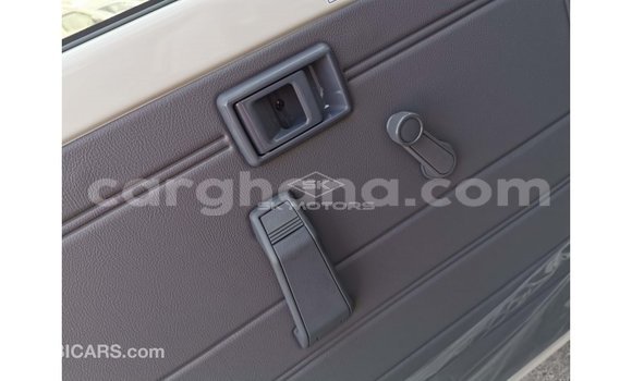 Ra Imported Toyota Land Cruiser funfun Ọkọ̀ in Import - Dubai ni Ashanti Ra Imported Toyota Land Cruiser funfun Ọkọ̀ in Import - Dubai ni Ashanti