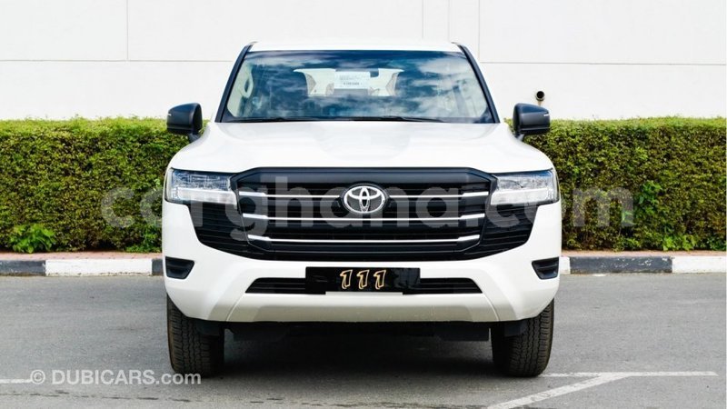 Big with watermark toyota land cruiser ashanti import dubai 39597