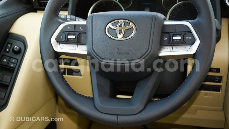 Big with watermark toyota land cruiser ashanti import dubai 39597