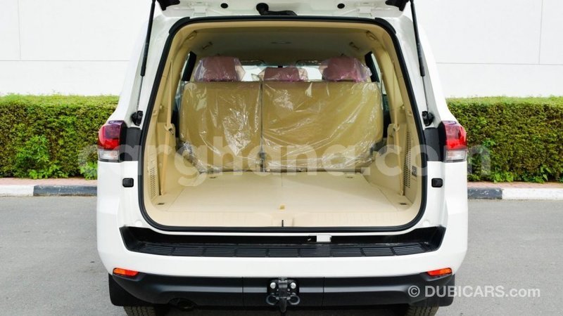 Big with watermark toyota land cruiser ashanti import dubai 39597